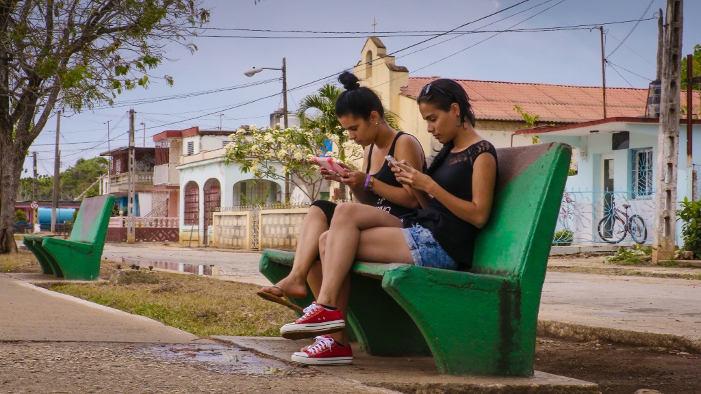 Mobile internet arrived in Cuba only in 2018