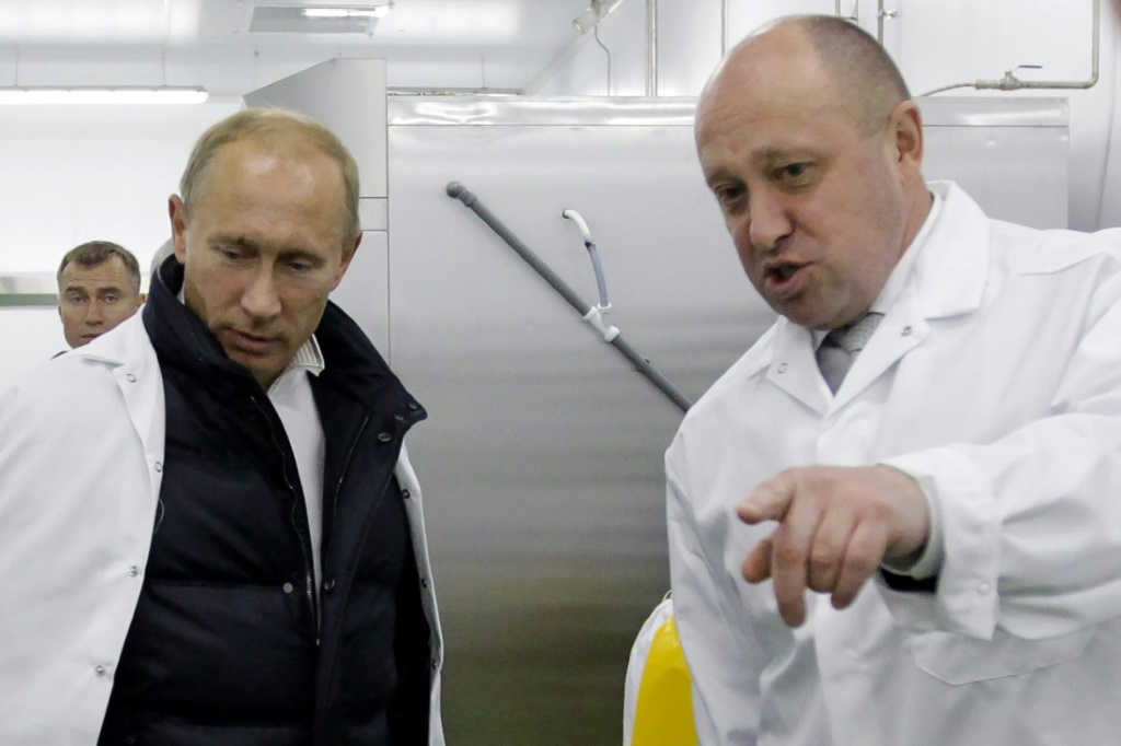 One video circulating widely on social media purportedly shows Russian oligarch Yevgeny Prigozhin, a Putin ally, offering contracts in a prison