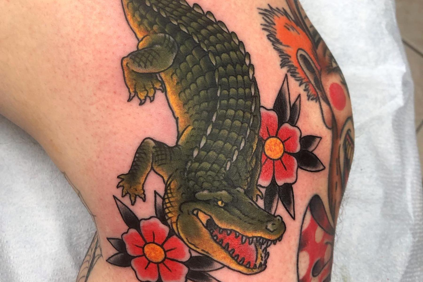 My second crocodile tattoo. I should probably move on to a different  animal. : r/TattooDesigns