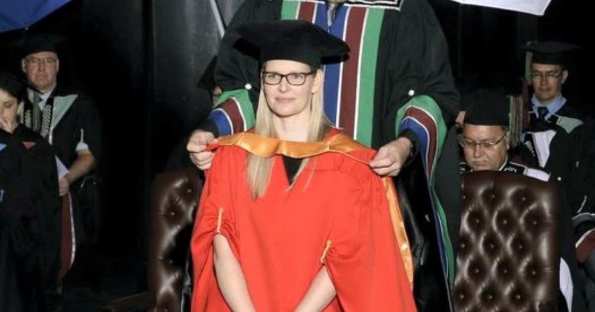 Proud Doctor Celebrates Day She Got PhD After 15 Years of Hard Work