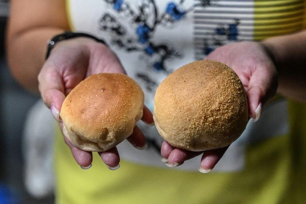As the war in Ukraine pushes up wheat prices, many Philippine bakers are shrinking the size of their pandesal rolls to cope with higher inflation