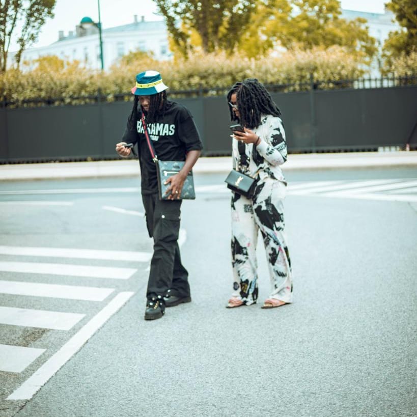 Love made in France: Stonebwoy and wife Louisa dazzle in love-dovey photos on Paris trip
