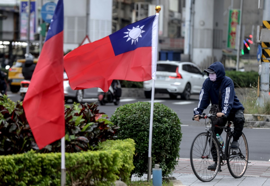 If China invades Taiwan, cybersecurity experts say it will effectively disconnect the island from the world