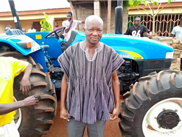 Bawumia buys new tractor for his 75-year-old primary school teacher