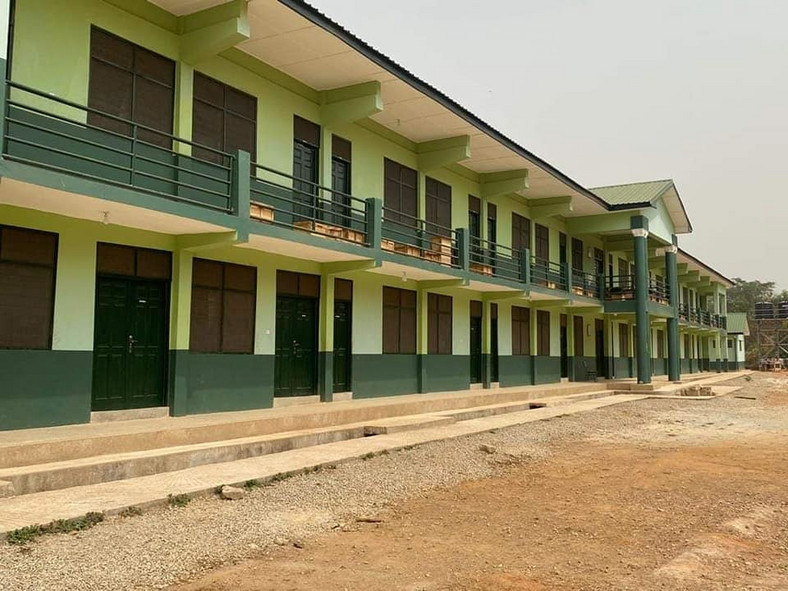 Free SHS: Photos of hundreds of structures built to eliminate double track surface online