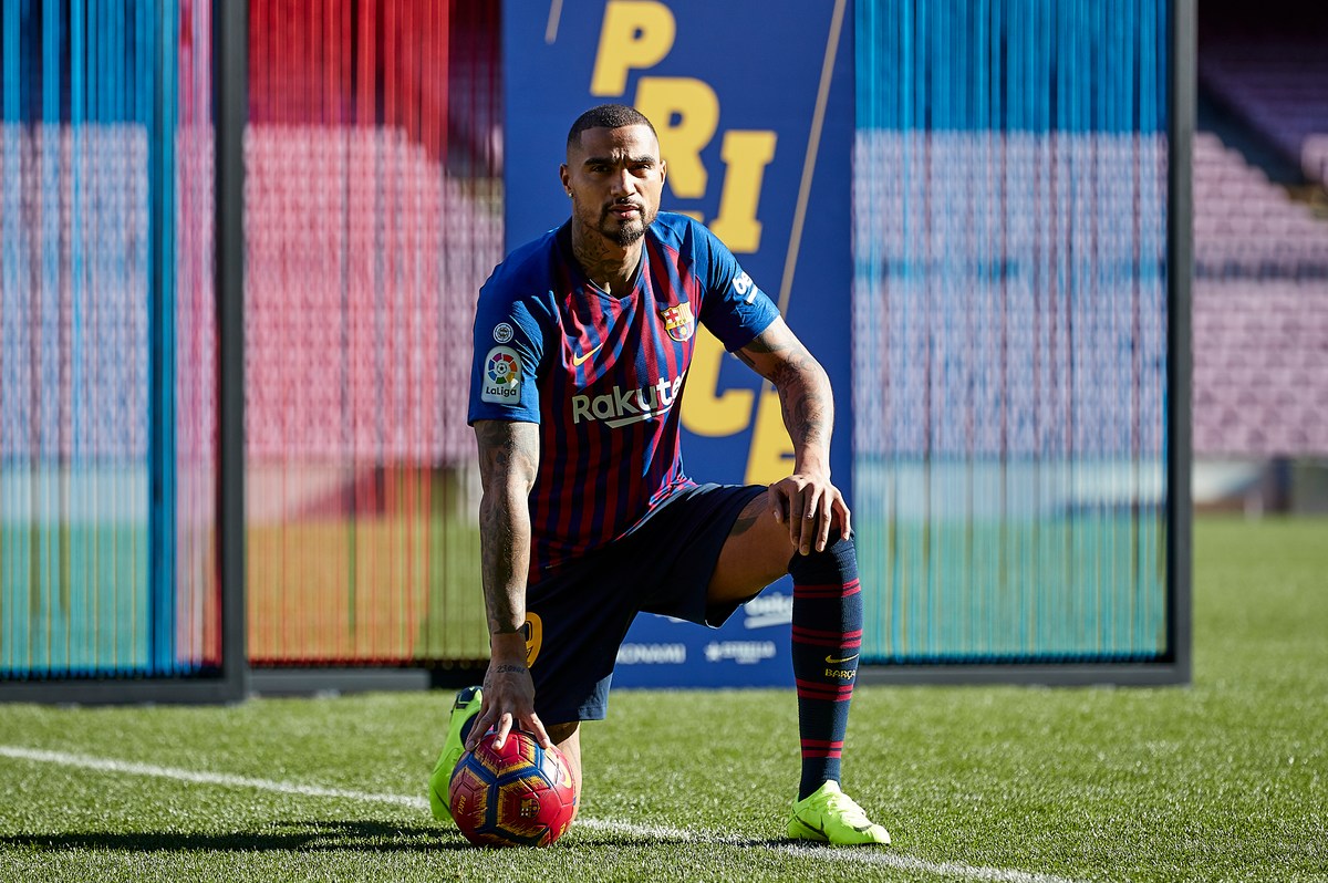 Kevin-Prince Boateng unveiled by Barcelona (Photos,video)