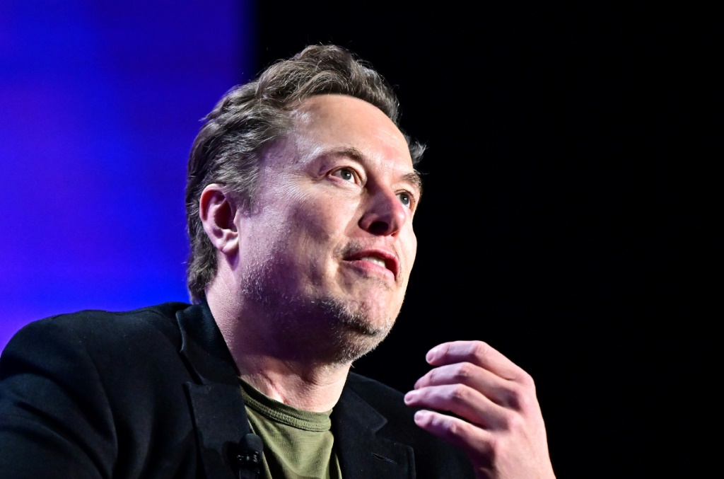 Elon Musk is one of the world's few investors with deep enough pockets to compete with OpenAI, Google or Meta on AI