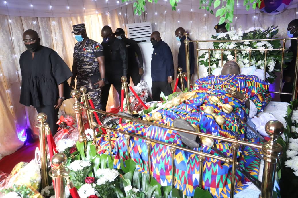 MP killed by highway robbers finally laid to rest