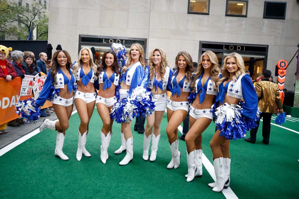 How much do Dallas cowboy cheerleaders make: Everything you need to know 