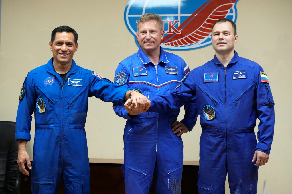 NASA astronaut Frank Rubio (L), and Russian cosmonauts Sergey Prokopyev and Dmitri Petelin, are set to blast off to the International Space Station (ISS)