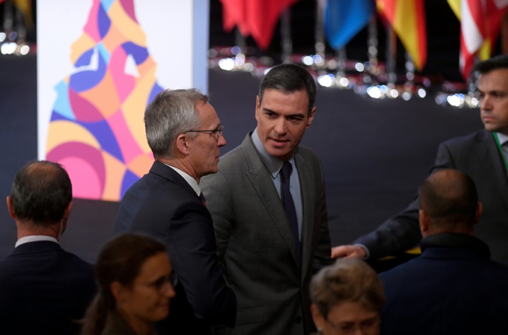 PM Pedro Sanchez (R) met NATO Secretary General Jens Stoltenberg in Madrid this week