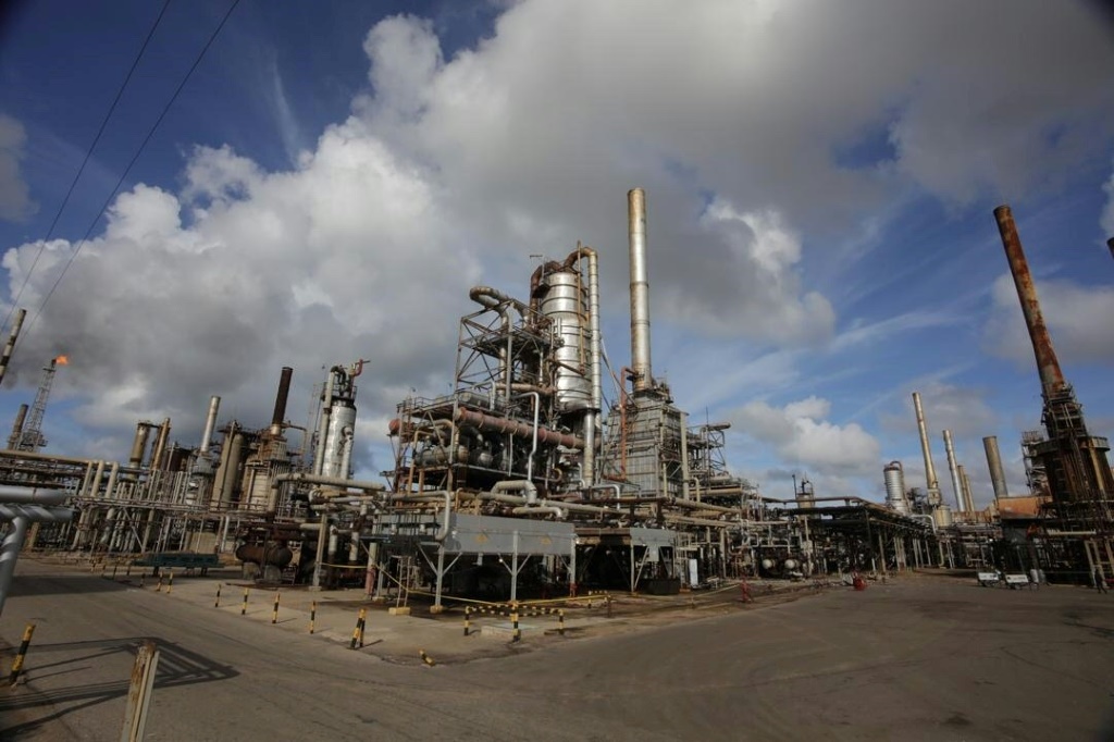 Problems have been noted at the Paraguana refinery