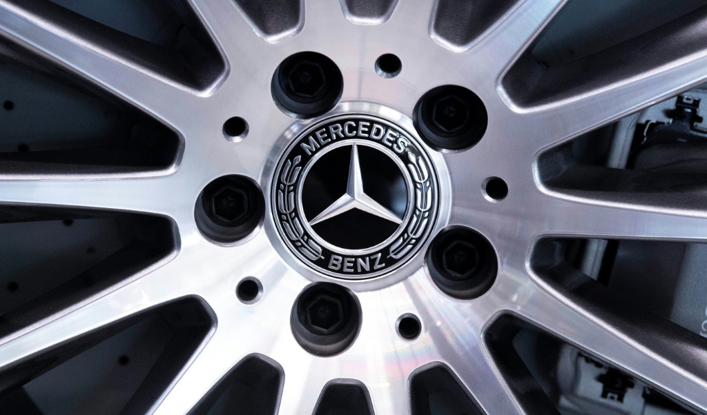 The superior regional court in Stuttgart found that Mercedes staff deliberately fitted unauthorised devices to rig emissions levels in some models