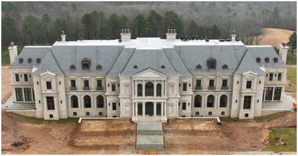 A closer view of Tyler Perry's house