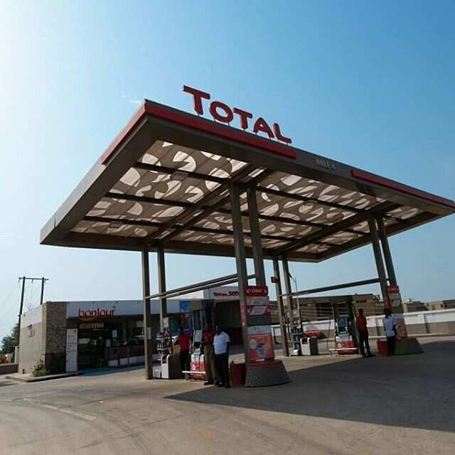 10 fuel filling stations