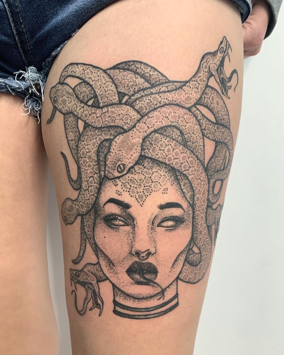 21 Powerful Medusa Tattoo Ideas for Men + Women - Tattoo Glee