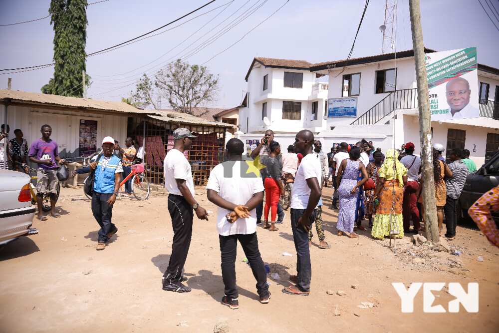 Gunshots at Ayawaso West by-election: Eyewitness narrates how violence started at La-Baweleshie polling station (Video)