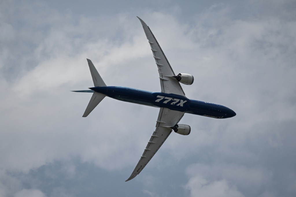 Boeing turned the Frarnborough Airshow into a giant order event