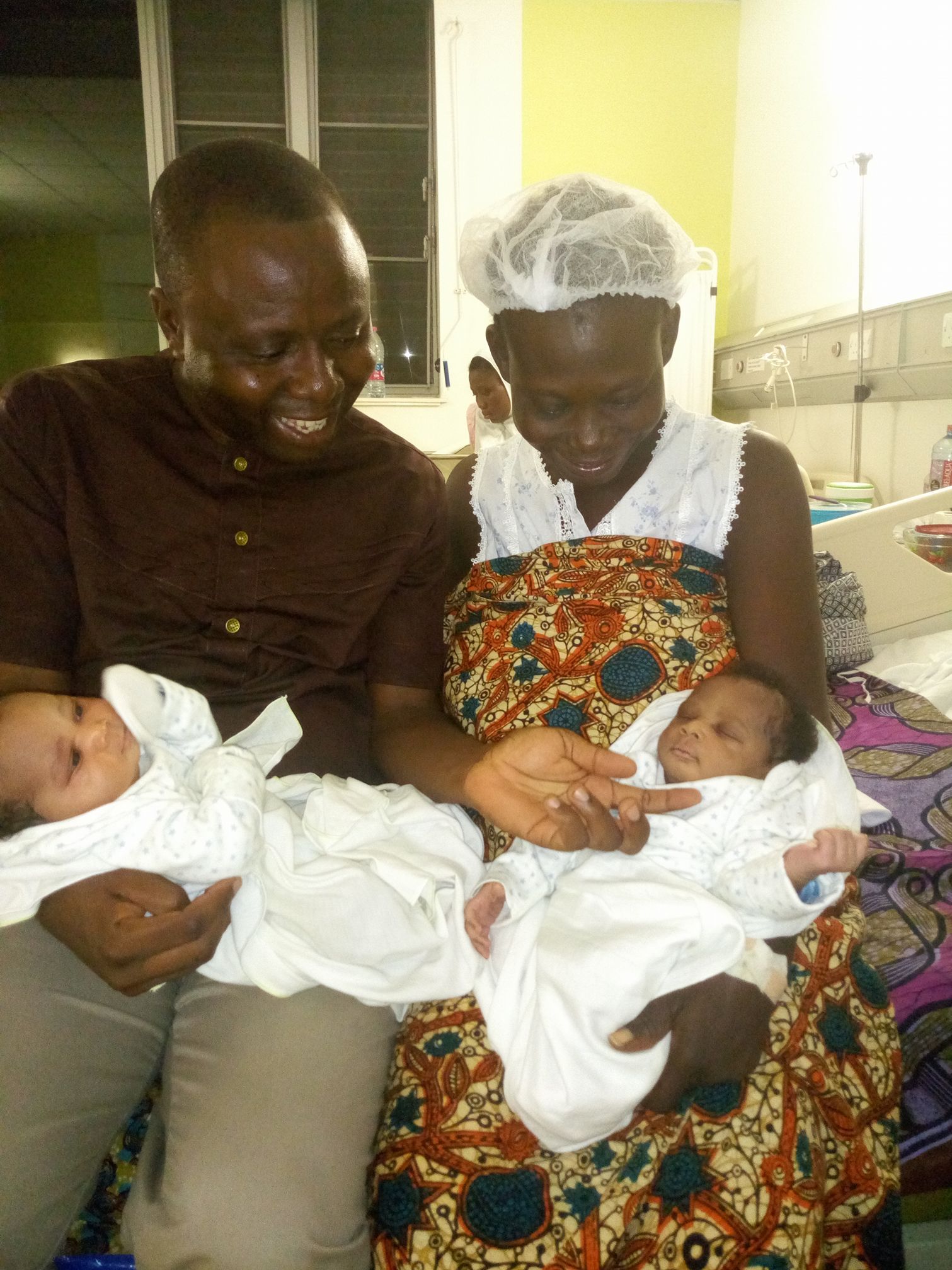 Freed pregnant prisoner gives birth to twins