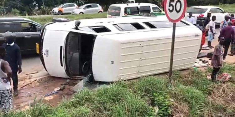 Vehicle overturns on Kasoa-Mallam Highway