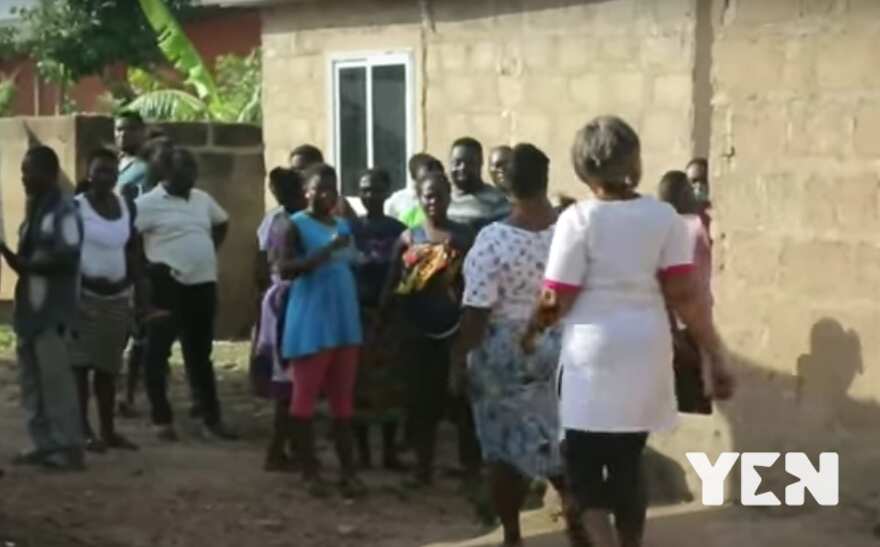 Apraku My Daughter: Video and photos of the house late pastor lived in