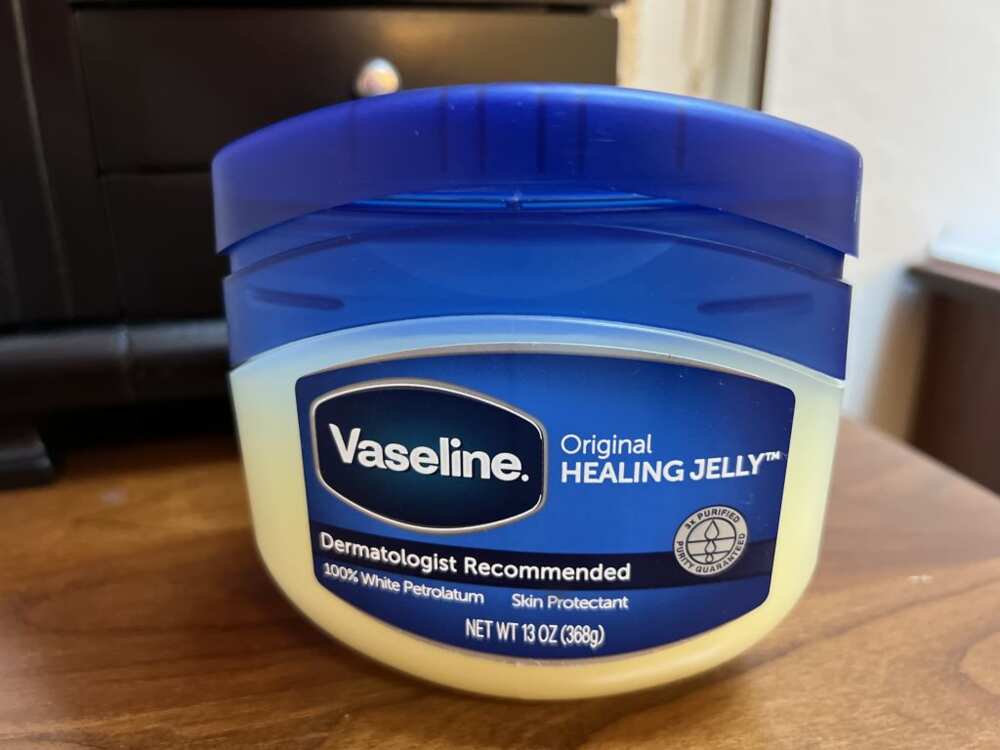 Can petroleum jelly expire