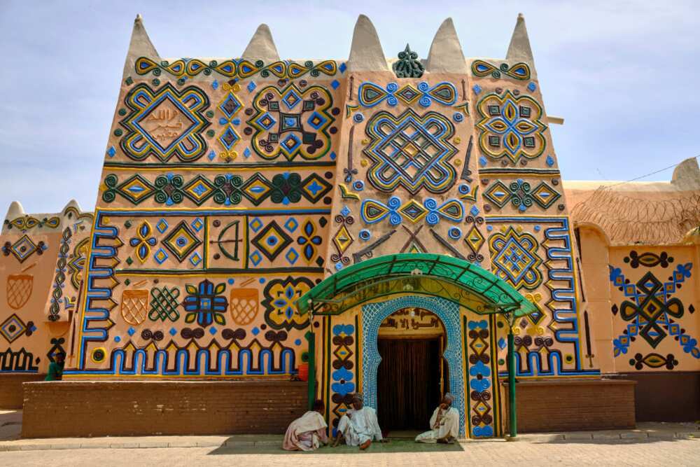 Hausa: history, culture, traditions, dressing, food, interesting facts