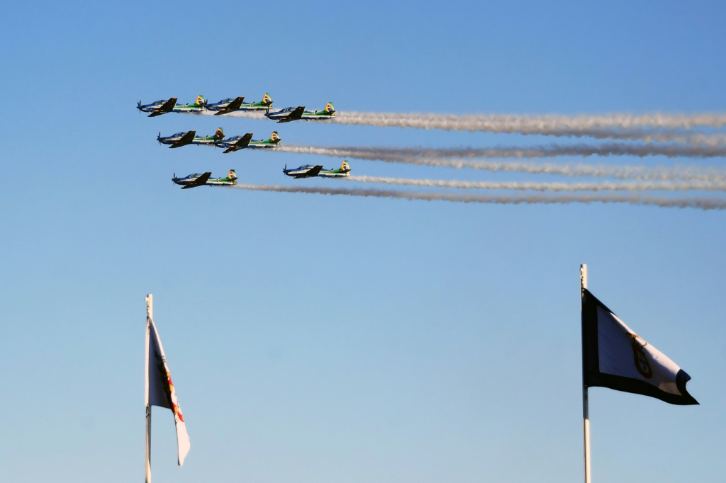 The Brazilian Smoke Squadron flies over Planalto Palace in Brasilia during the ceremony for the embalmed heart of Dom Pedro I, first ruler of the Empire of Brazil, on August 23, 2022