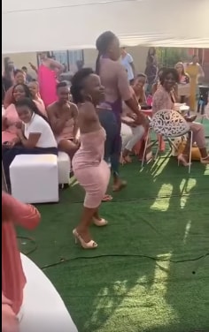 Beauty without hands: Armless lady wows netizens with flawless dance moves