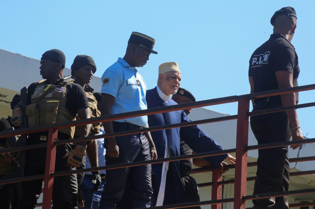 Former president Ahmed Abdallah Sambi arriving at the courthouse in Moroni on November 21