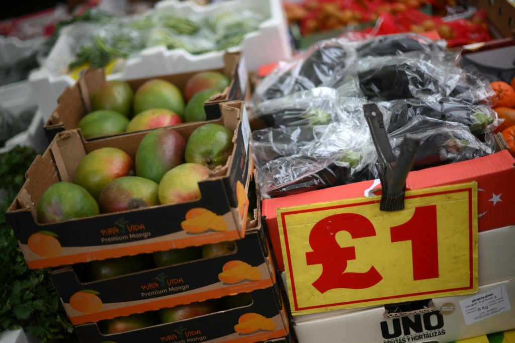 Market traders in north London say the cost-of-living crisis has hit business