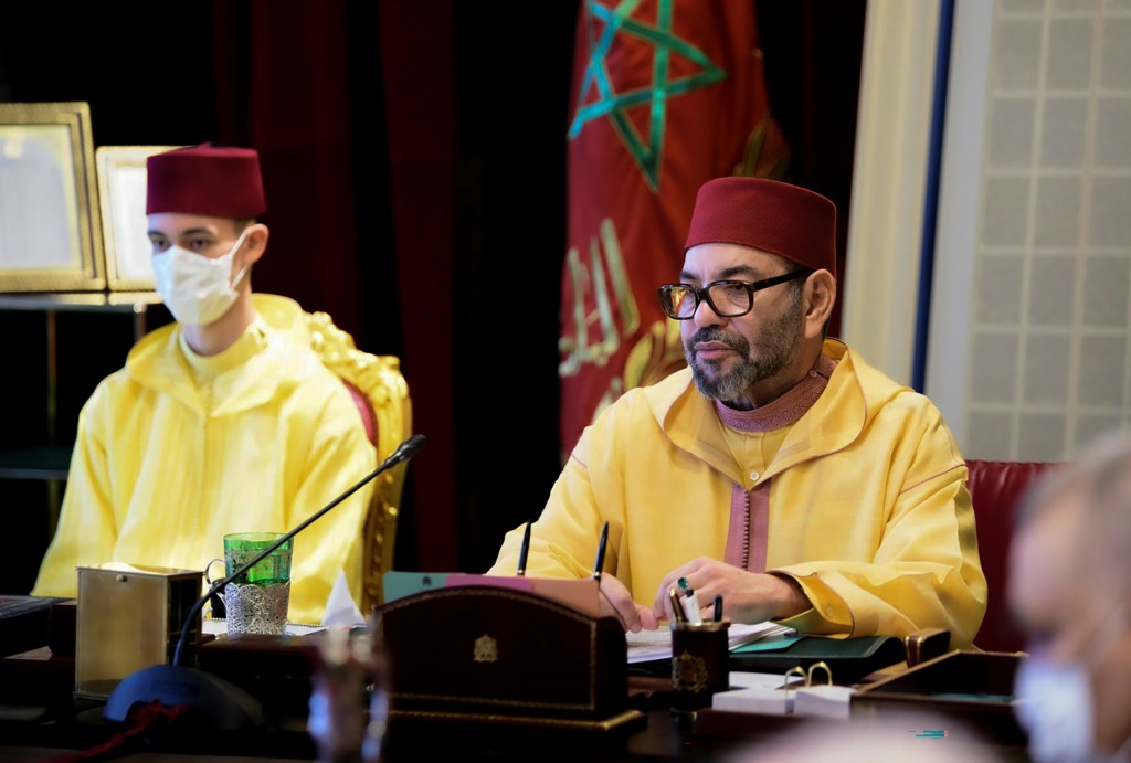 Morocco's King Mohammed VI has renewed calls for a restoration of ties with Algeria, which broke them off last year