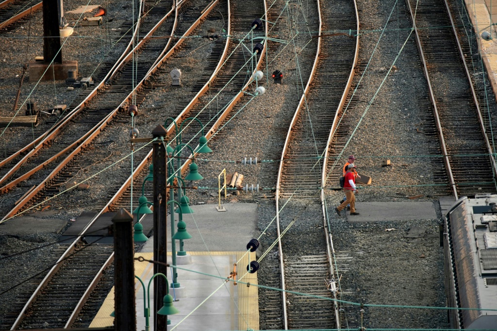 US Congress approves bill to avert major freight rail strike