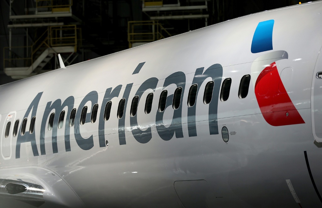 American Airlines scored record revenue in the fourth quarter amid strong travel demand