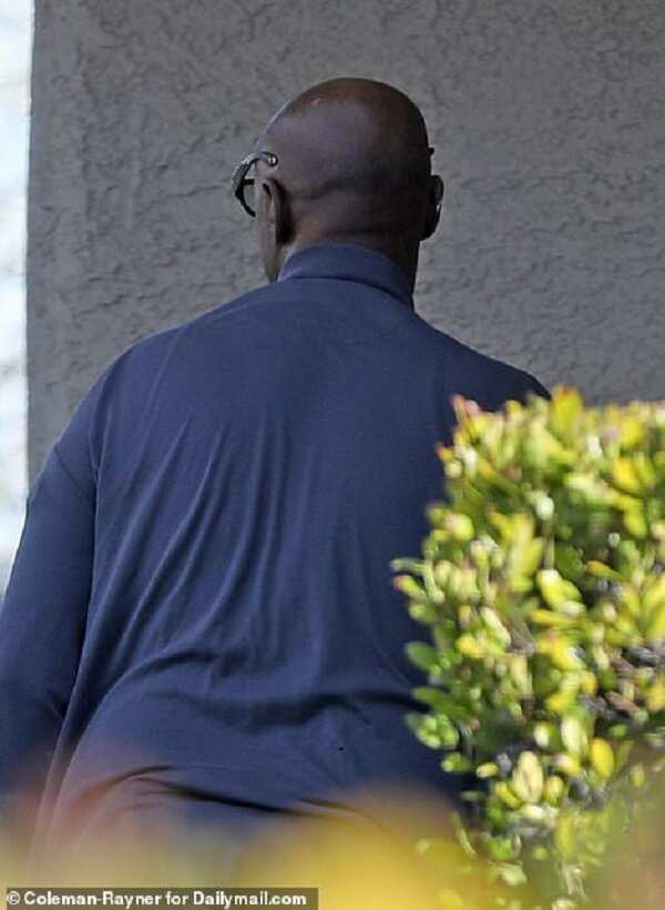 Sad photos of Kobe Bryant’s father Joe Bryant pop up after Kobe's death