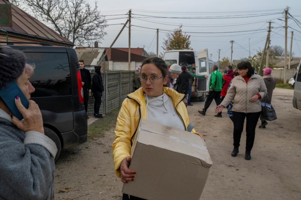 In parts of the south recently recaptured by Ukraine, volunteers said they were concerned by so many residents returning despite the dangers