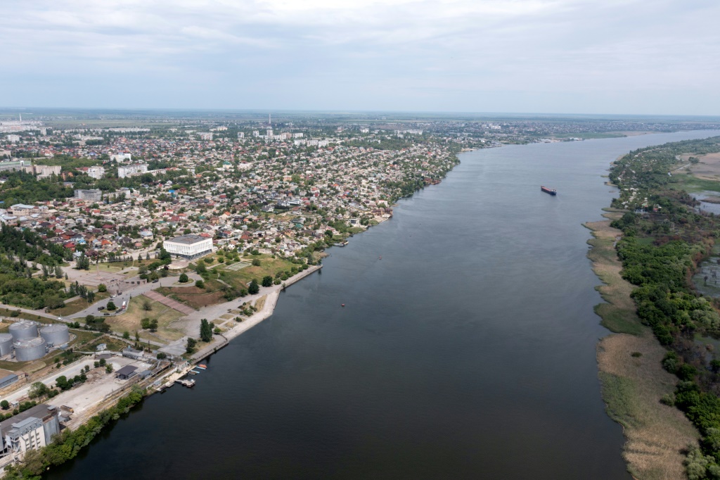 The city of Kherson offers Ukraine a gateway to Kremlin-annexed Crimea and the Sea of Azov