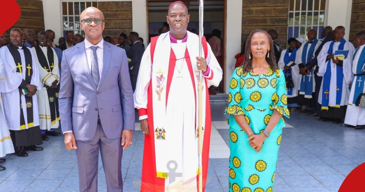Francis Ogolla: 5 lovely photos of KDF boss with beautiful wife serving couple goals