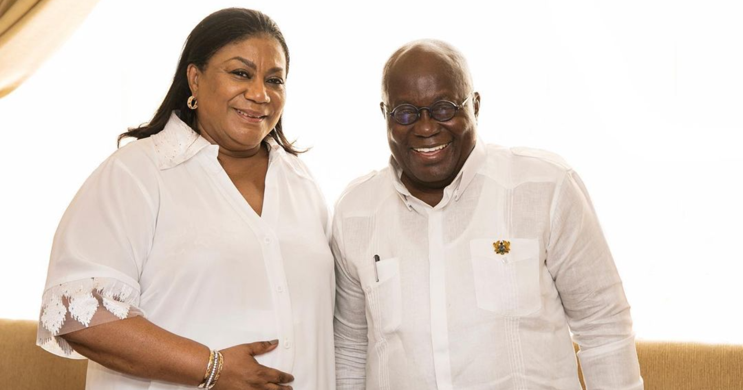Akufo-Addo's wife Rebecca says a prayer for him ahead of December 7 elections