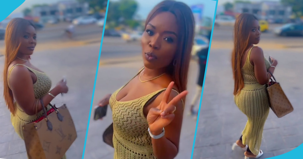Delay flaunts curves in dress