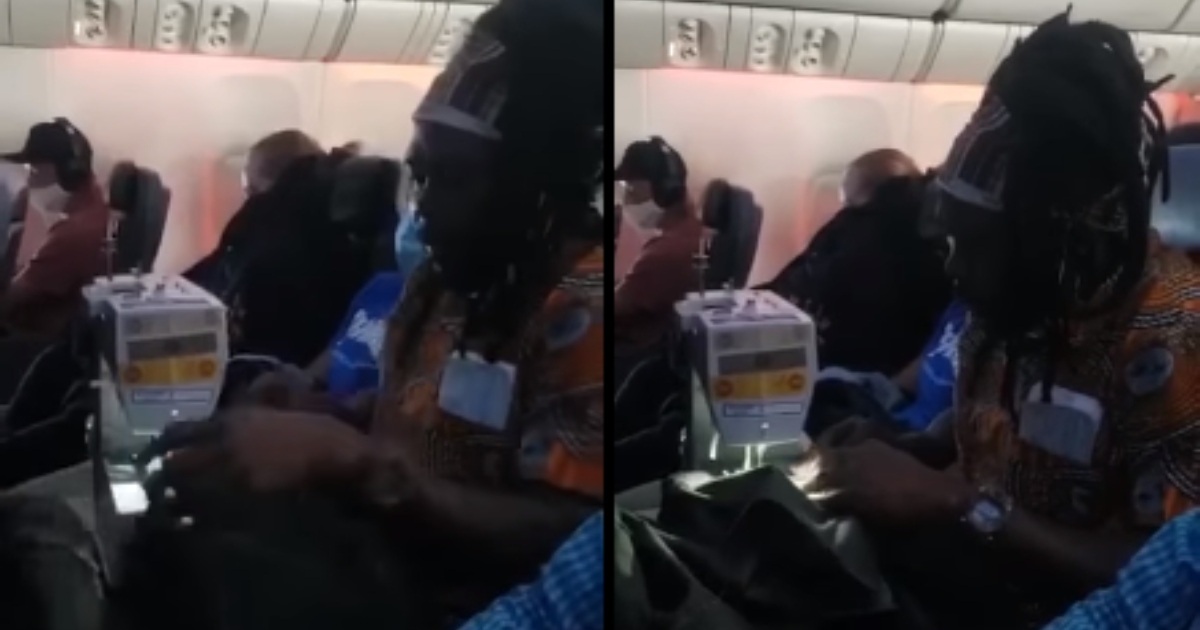 Man sews in a boarded aircraft and annoyed many