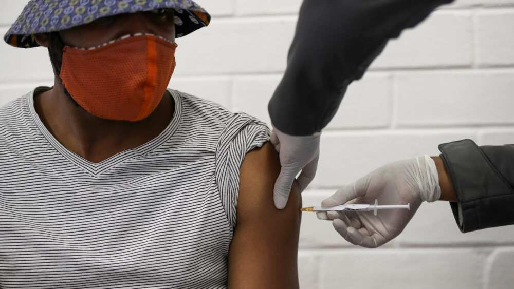 COVID-19 vaccine: 30,500 Ghanaians have so far been vaccinated – GHS