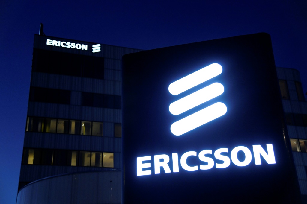 Telecom equipment maker Ericsson says it will slash 8,500 jobs worldwide, part of a cost-cutting programme as financial headwinds push operators to rein in spending