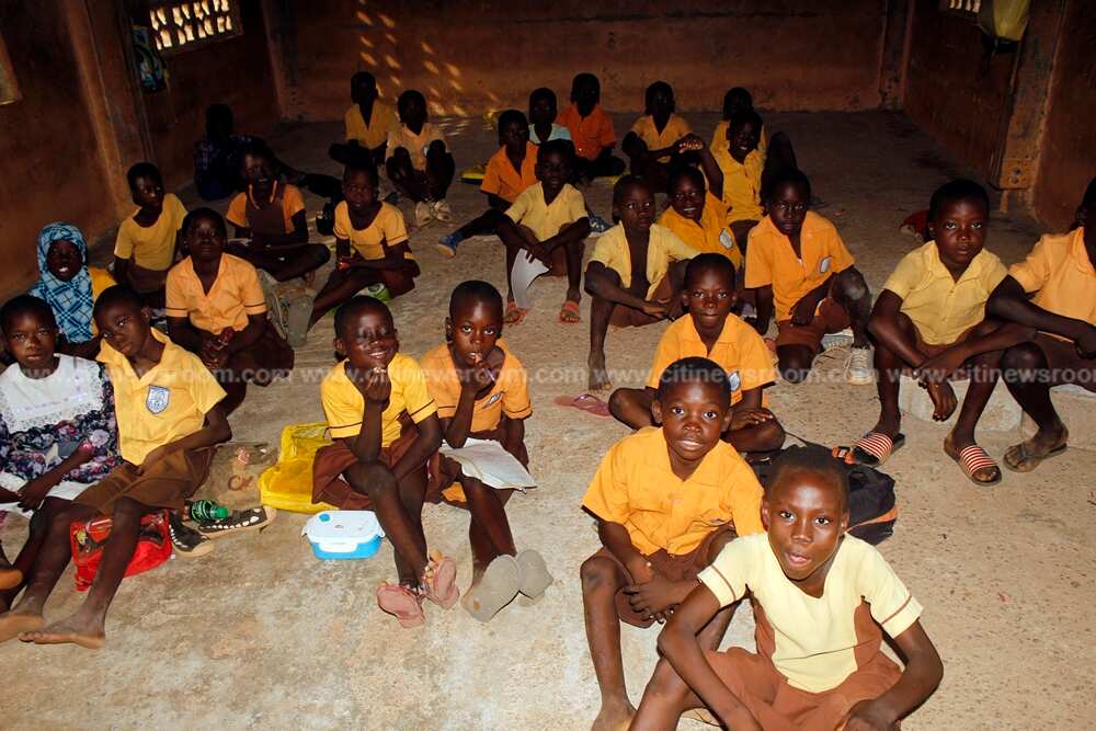 Schools without chairs; pupils of Sokabiisi in Bolga sit on bare floor