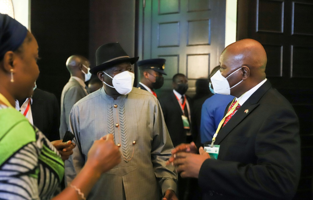 Former Nigerian president Goodluck Jonathan, centre, has led the effort to mediate with Mali's junta