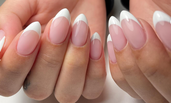 The new French nail trend