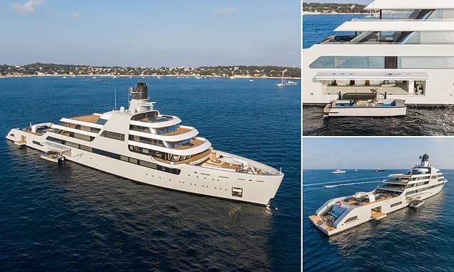 Roman Abramovich's £430million Solaris spotted at sea