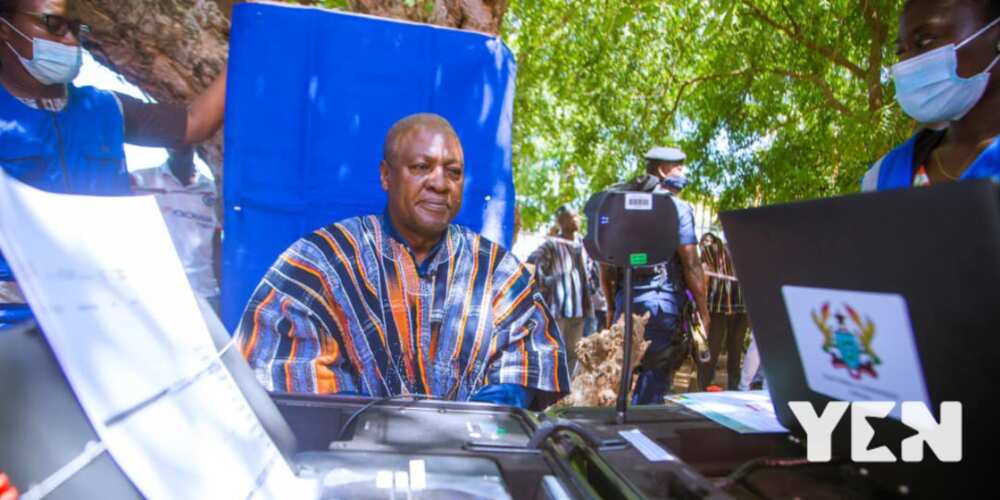 Voters ID: John Mahama finally registers to vote in Bole