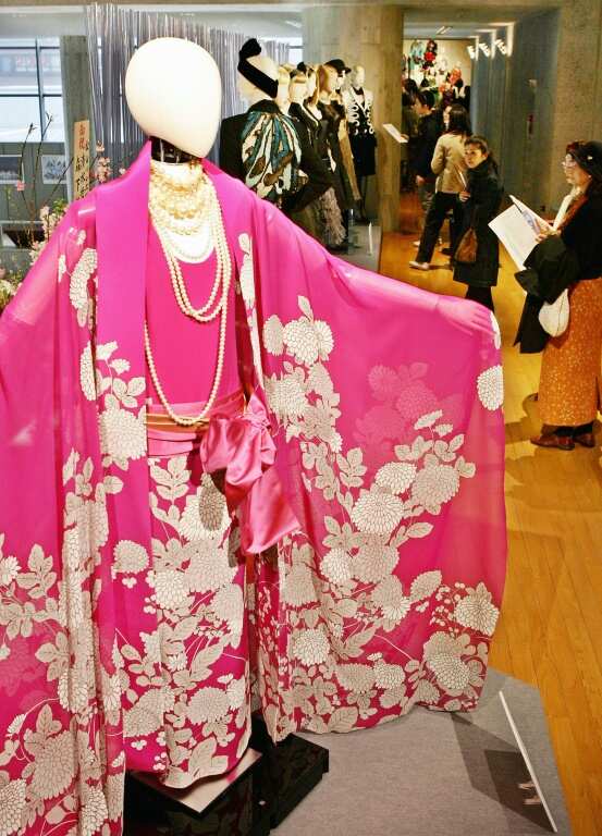 Mori's classic 1966 'Chrysanthemum Pajamas' were a kimono-like floral robe made from hot-pink chiffon and silk