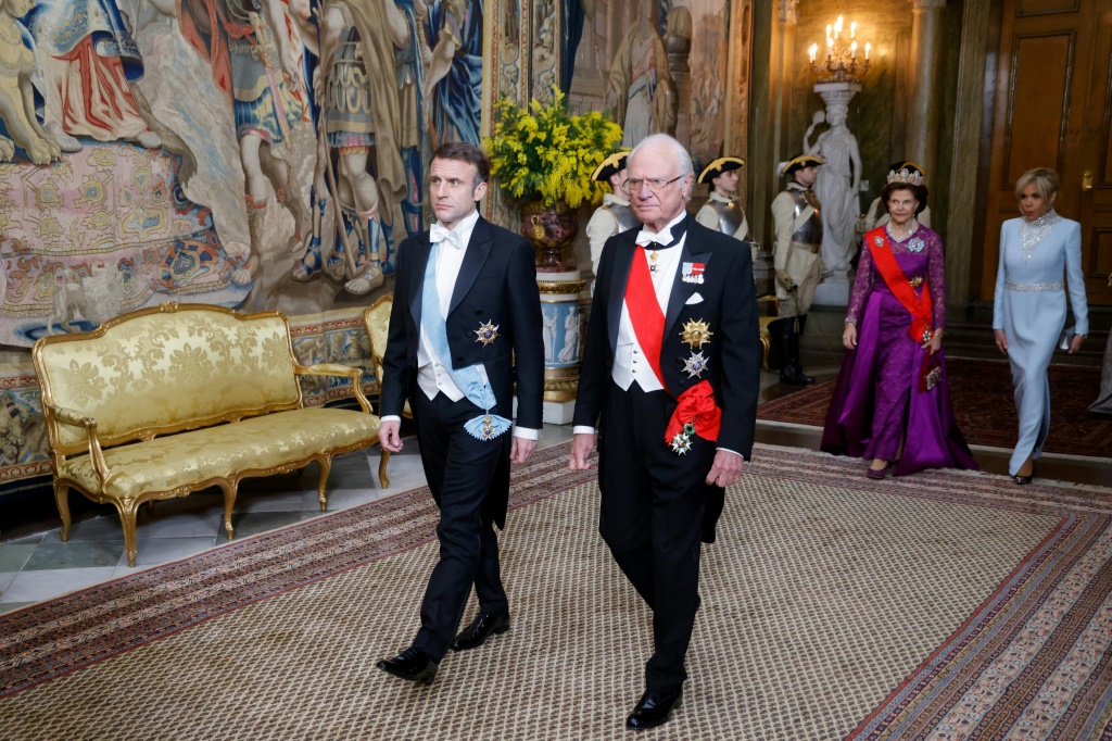 Emmanuel Macron, left, with Sweden's King Carl XVI Gustaf